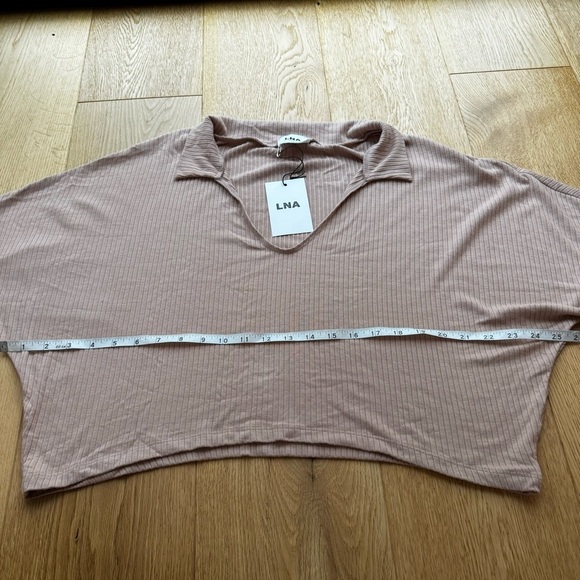 NWT LNA REVOLVE CROPPED CAPE  TOP IN NUDE - M - Picture 10 of 12